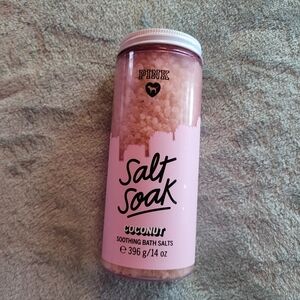 VS PINK Salt Soak